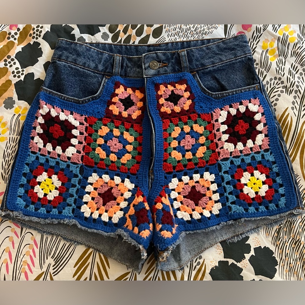 NWOT FARM Rio crochet shorts, size 27.